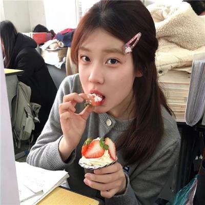 女儿国嬉春